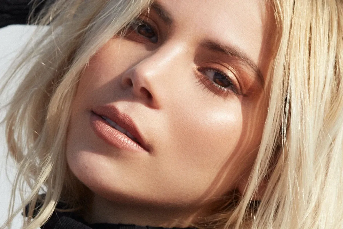 Lip Lift Under Local Anesthesia2